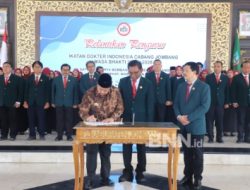 Dilantik Periode 2025–2028, IDI Jombang Siap Perkuat Sinergi Tekan Stunting