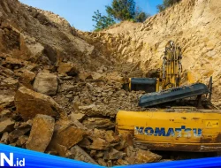 Operator Patah Tulang, Excavator Tertimbun, Dugaan Kecelakaan Tambang di Tulungagung Disorot