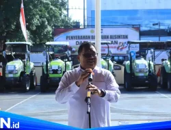Bupati Takalar Serahkan 9 Traktor dan 4 Hand Sprayer untuk Kelompok Tani, Dukung Swasembada Pangan Nasional