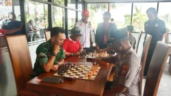Turnamen Catur HUT RI ke-81 di Gresik Meriah, H. Mat Yasin Siapkan Hadiah Umrah Tahun Depan
