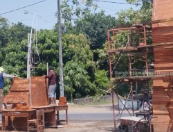 Revitalisasi 36 SD di Jombang Disorot, Konsultan dan Konflik Kepentingan Dipertanyakan Anggaran Rp31,8 Miliar Jadi Sorotan, Pengakuan Pejabat soal Pengenalan Konsultan Memunculkan Pertanyaan Transparansi Proyek